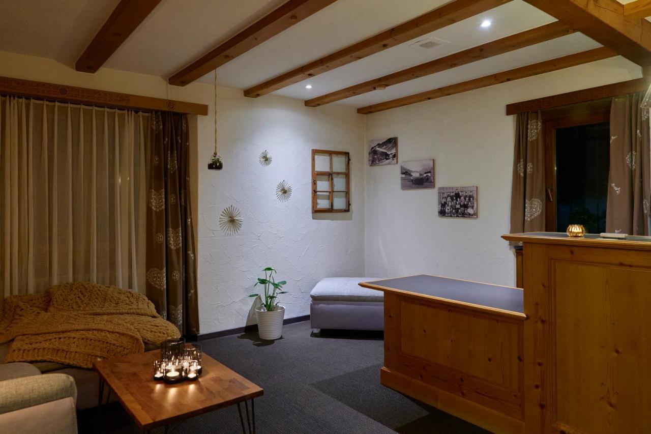 Madrisa Lodge Klosters-Serneus Extérieur photo